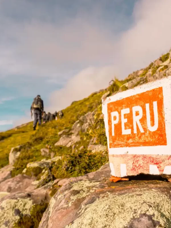 Luxury Inca Trail 4 Days hiking route through the Andes with classic Inca Trail scenery