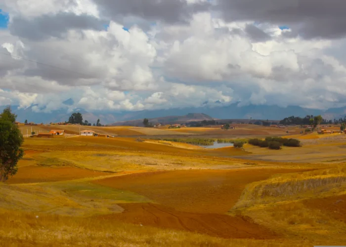Luxury Lares Trek 4 Days through wide Andean landscapes and remote highland valleys in Peru