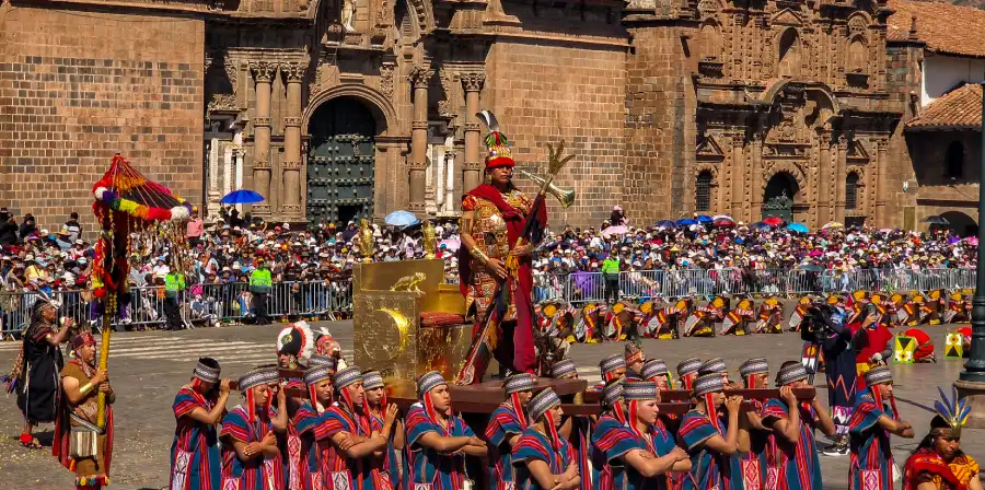 inca performer ceremonial procession cusco Inca performer during a ceremonial procession in Cusco