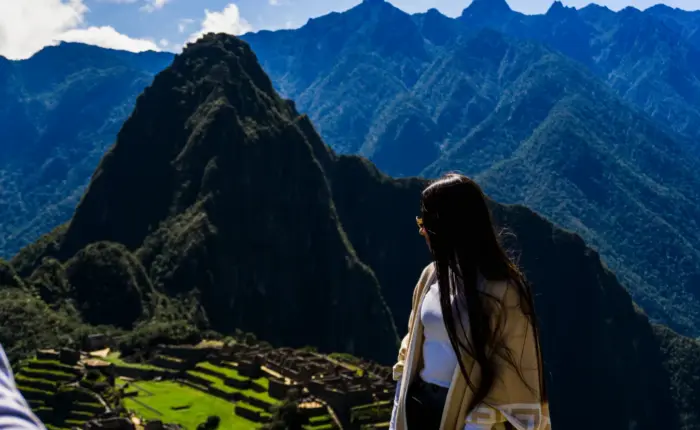 Short Inca Trail Tour to Machu Picchu with panoramic views of the ancient citadel and Andes mountains